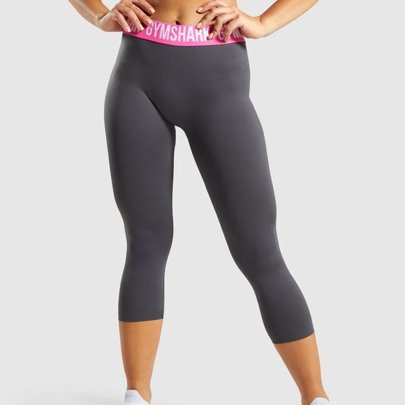 Gymshark Pants - Gymshark | Fit Seamless Crop Gray Size M